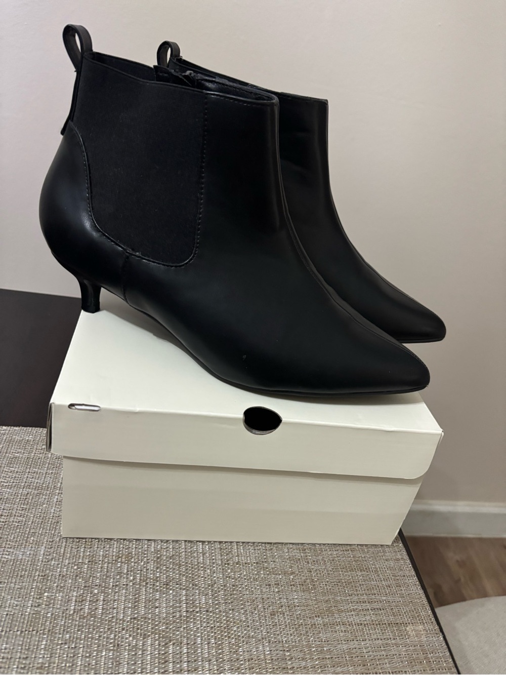 Women's Black Pointed Kitten Heel Ankle Booties